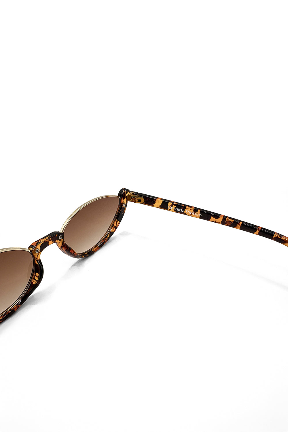 SLEEK Leopard