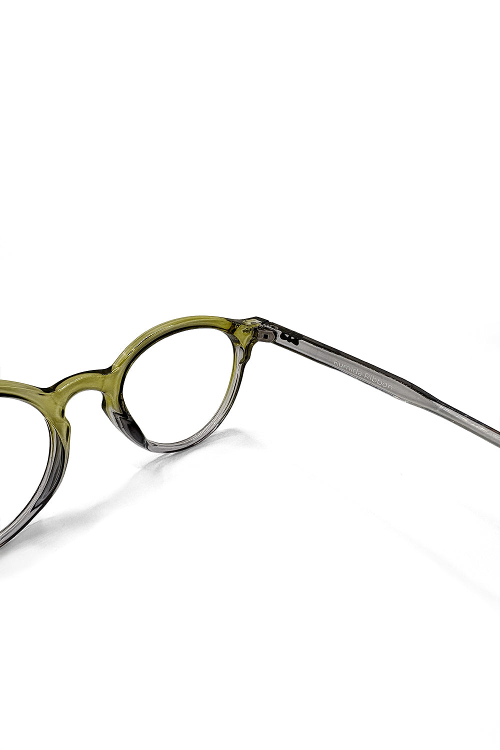 ONYX (G) Smoky Olive